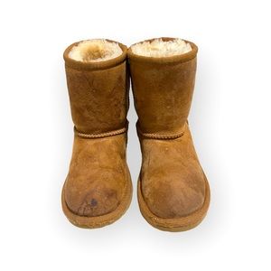 UGG Classic Tan Boots for Toddler (Size 11)